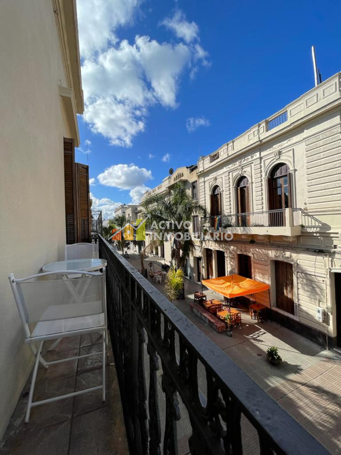 Casa ID.72 - Venta co-living 6 dormitorios + azotea transitable - Ciudad Vieja 