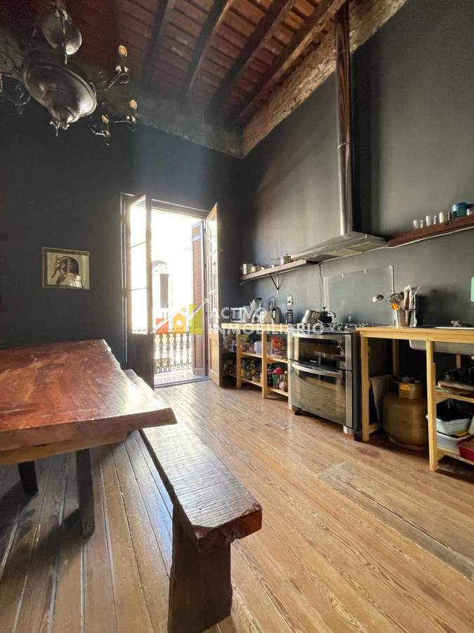 Casa ID.72 - Venta co-living 6 dormitorios + azotea transitable - Ciudad Vieja 