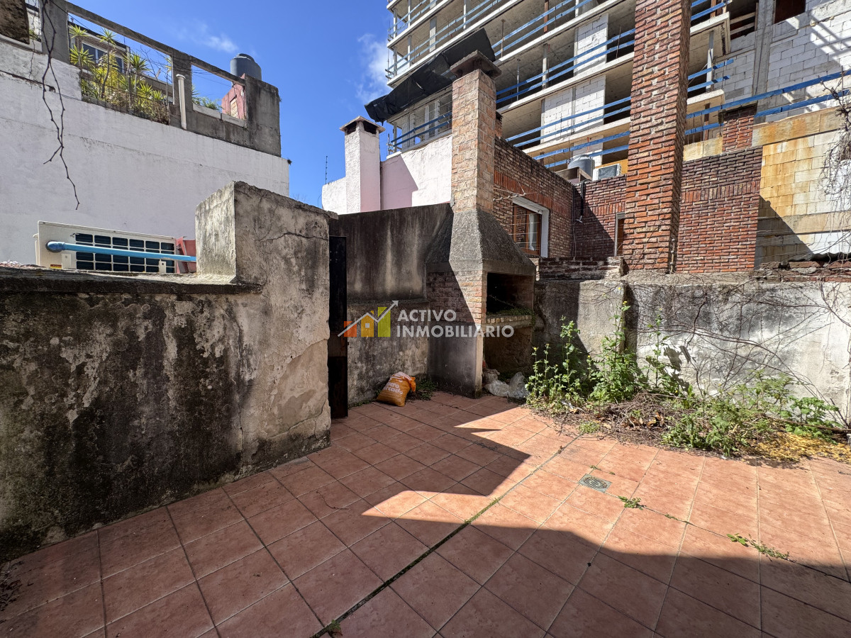 Casa ID.461 - Venta casa 5 dormitorios + patio - Punta Carretas