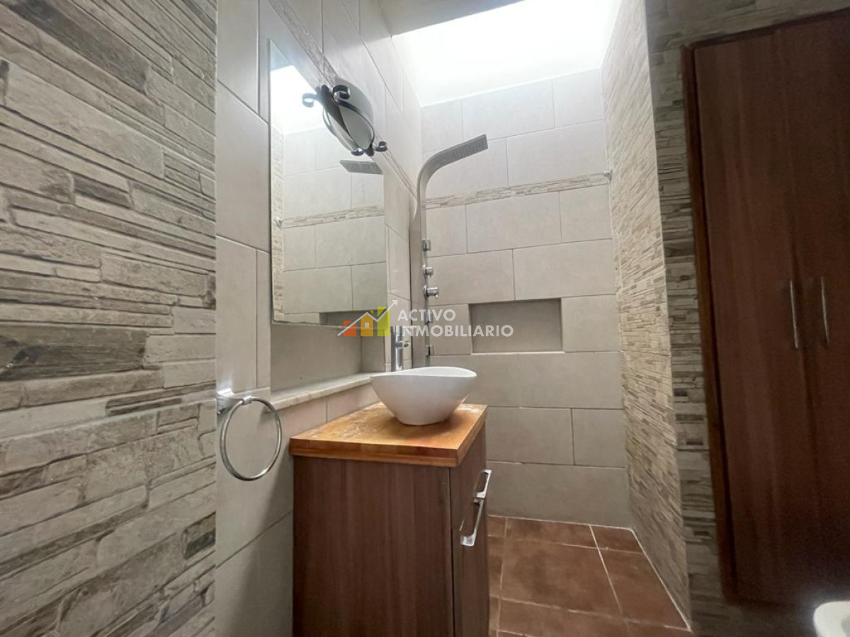 Casa ID.130 - Casa reciclada con renta 3 dormitorios + patio + azotea - La blanqueada 