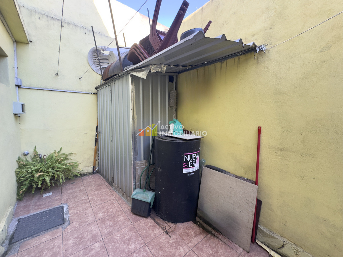 Casa ID.470 - Venta casa 2 dormitorios con garaje frente y patio- Jacinto Vera