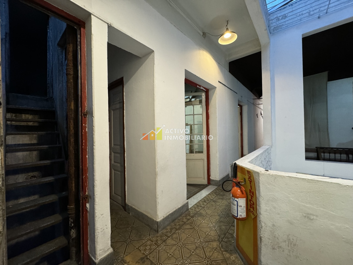 Casa ID.235 - Venta casa de altos de dos plantas 331mts a reciclar - Centro 