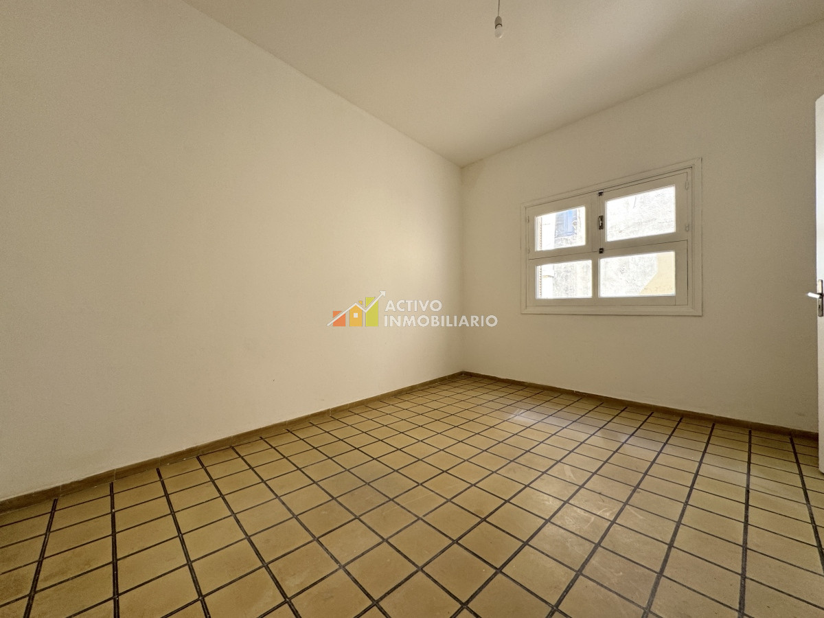 Casa ID.285 - Venta casa de altos con renta 2 dormitorios + azotea (sin gastos comunes) - Buceo