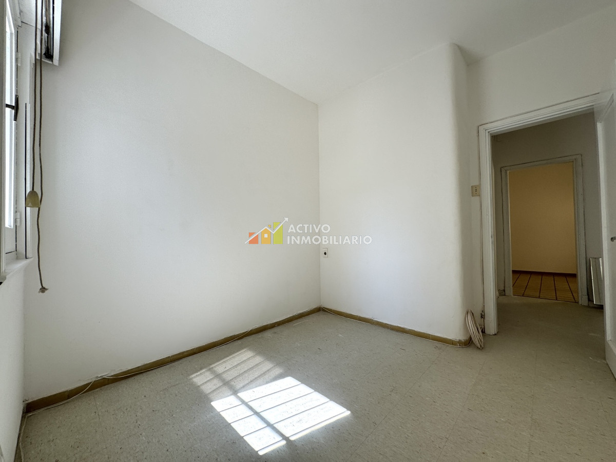 Casa ID.285 - Venta casa de altos con renta 2 dormitorios + azotea (sin gastos comunes) - Buceo