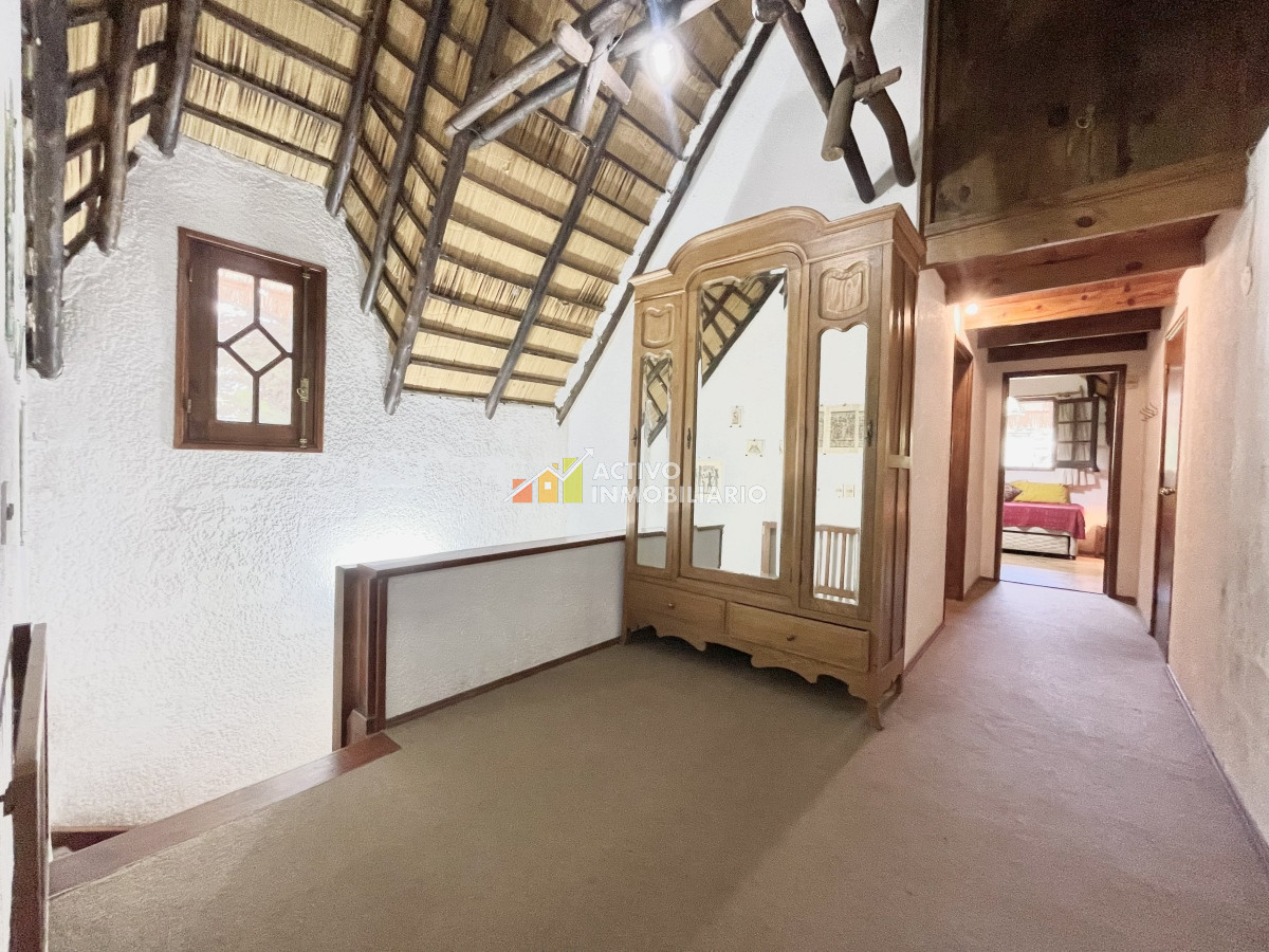 Casa ID.162 - Venta Chalet 5 dormitorios + barbacoa - Punta Del Este 