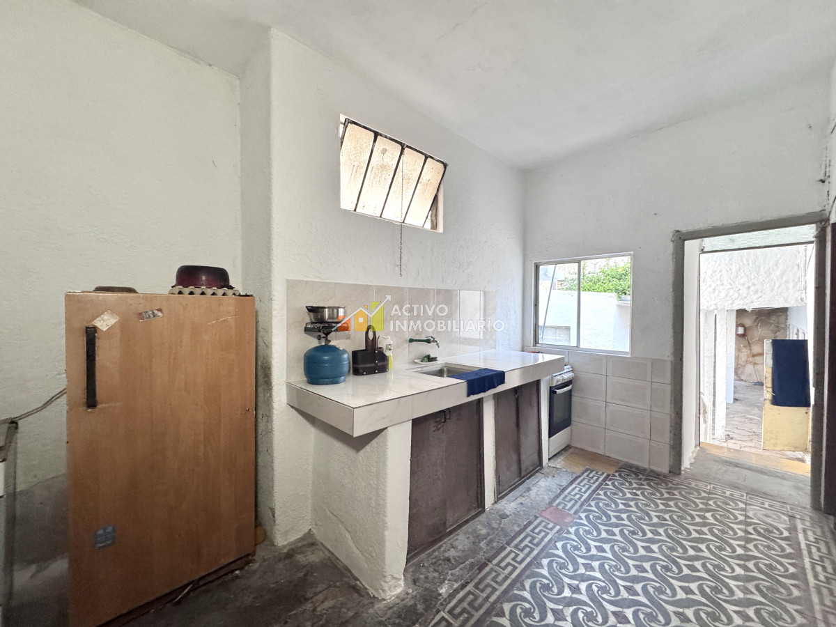 Casa ID.385 - Venta casa padrón único 10 habitaciones - Goes