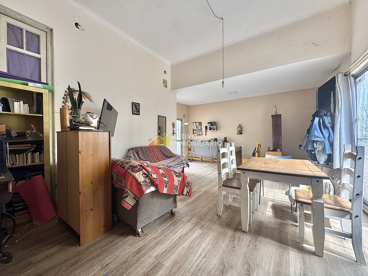 Casa ID.376 - Venta casa padrón único 3 dormitorios + garaje + patio - Pocitos