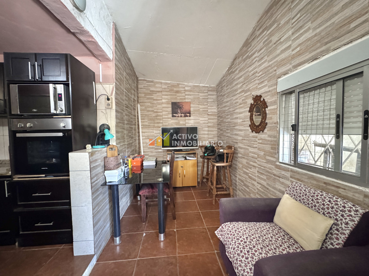 Casa ID.378 - Venta casa 3 dormitorios + patio + cochera - Villa Española 