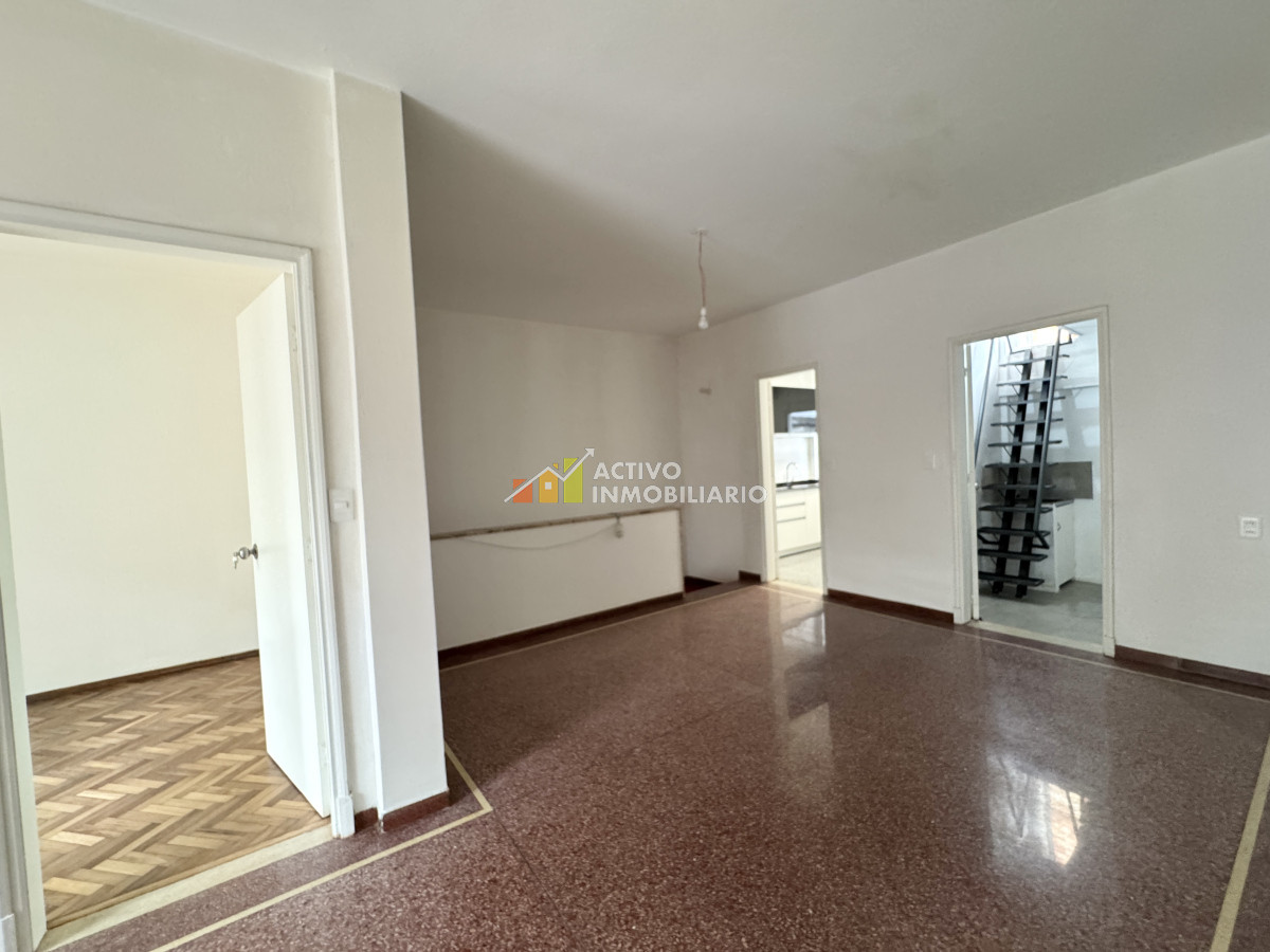 Casa ID.296 - Venta casa de altos 2 dormitorios + azotea con parrillero - Malvin