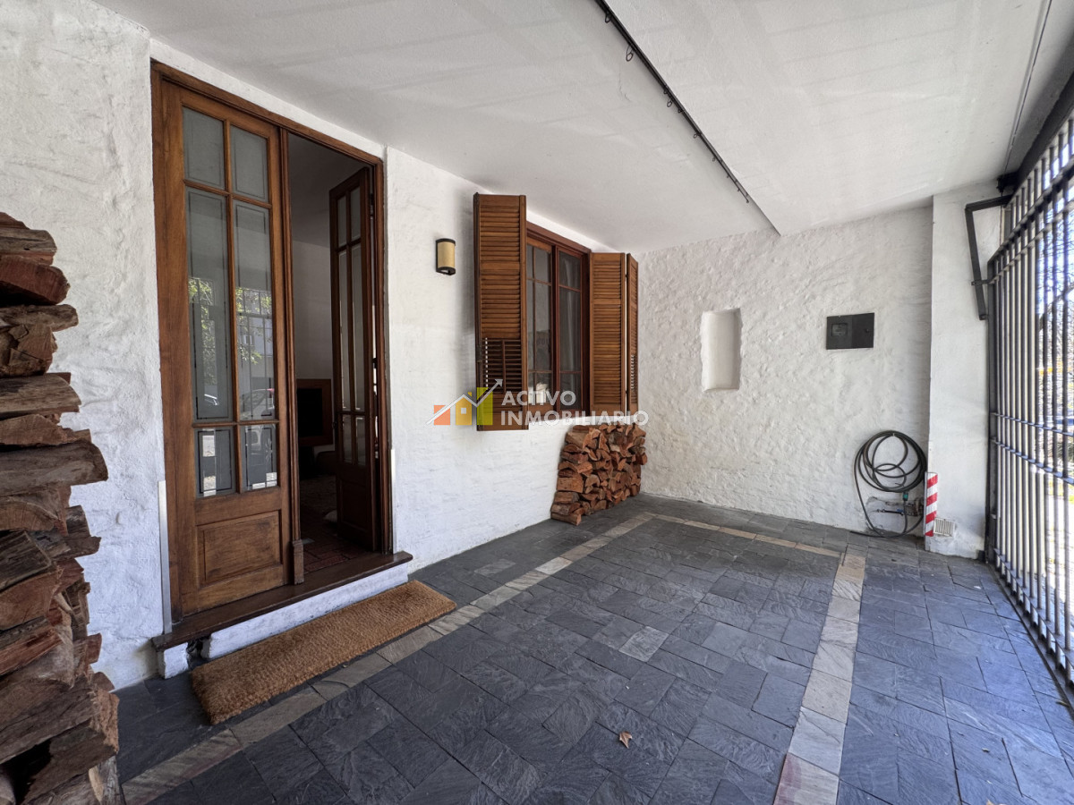 Casa ID.573 - Venta casa 3 dormitorios + terraza con parrillero - Parque Rodó 
