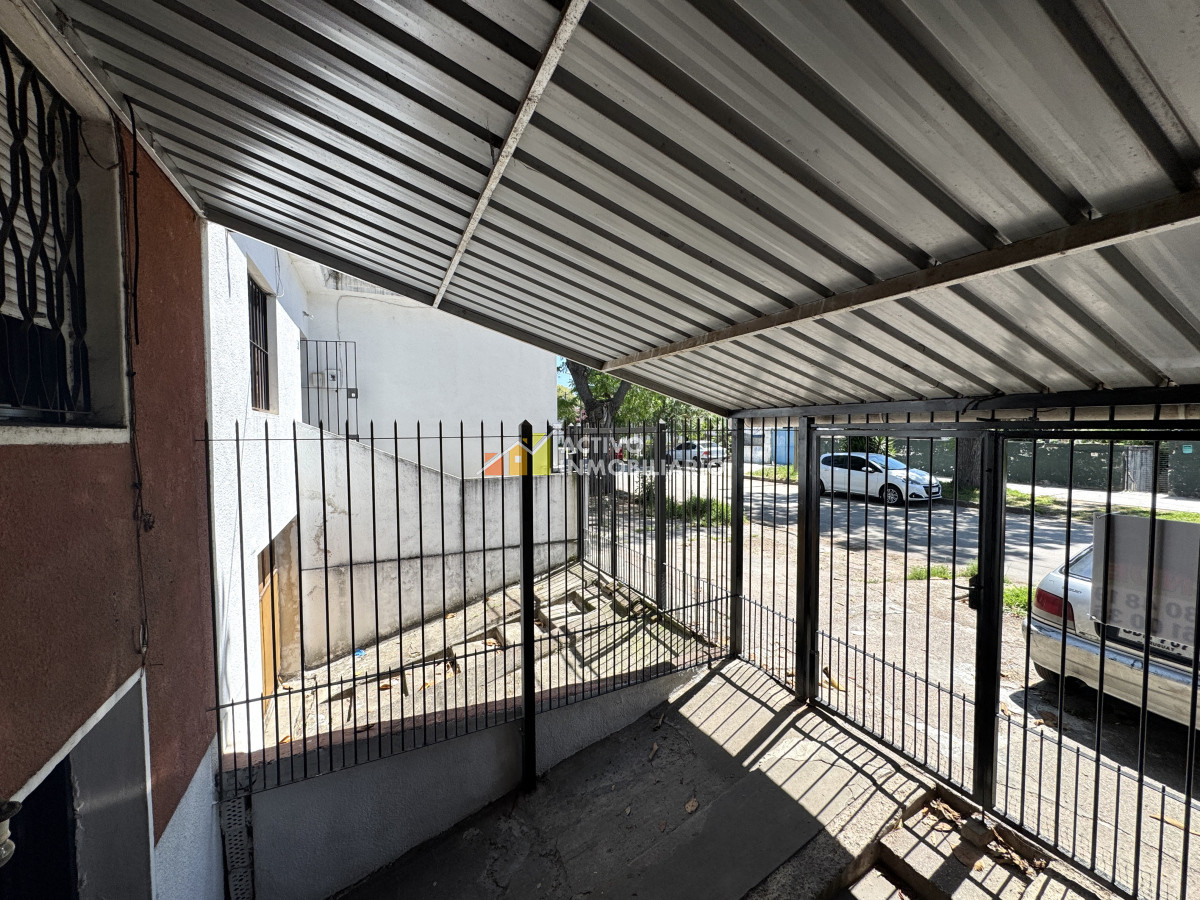 Casa ID.345 - Venta casa 3 dormitorios + patio + garaje - Maroñas