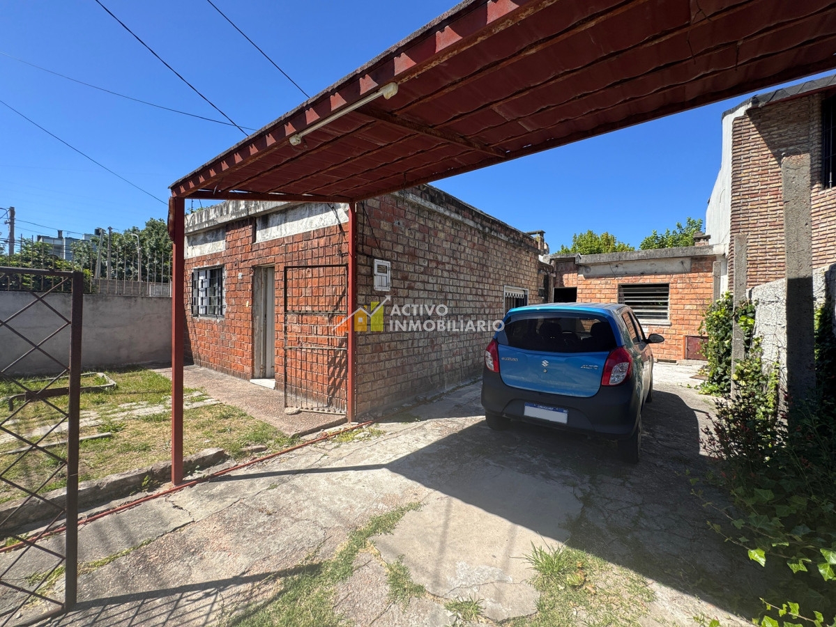 Casa ID.381 - Venta Casa A Reciclar 3 Dormitorios + Patio + Cochera - Ituzaingó