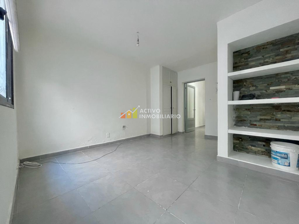 Casa ID.130 - Casa reciclada con renta 3 dormitorios + patio + azotea - La blanqueada 