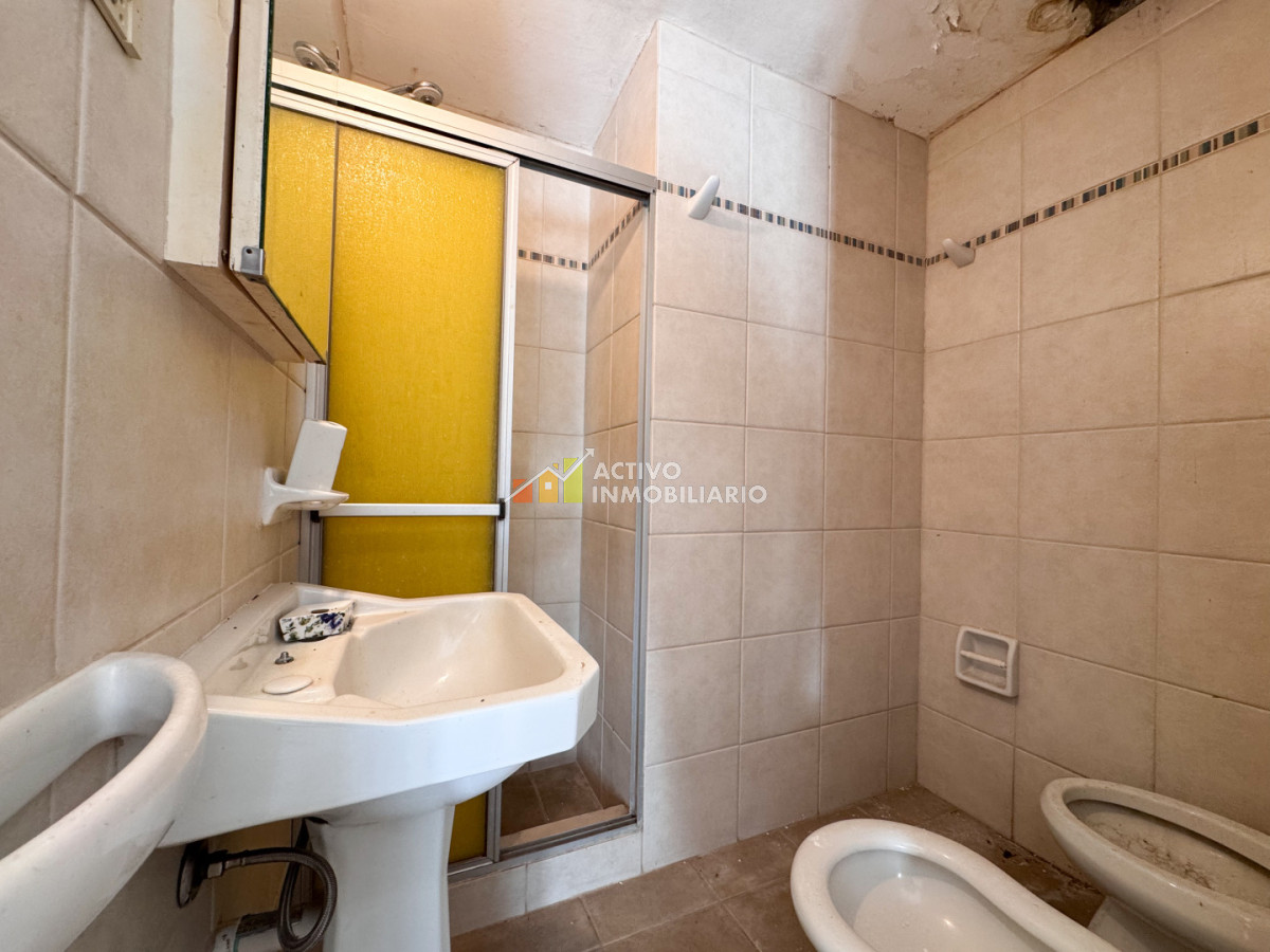 Casa ID.544 - Venta casa 5 dormitorios con garaje doble barbacoa y piscina-Punta carretas