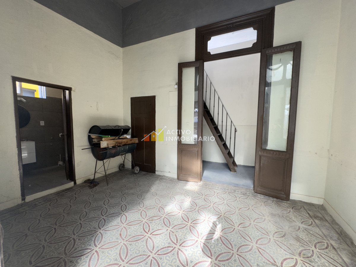 Casa ID.500 - Alquiler casa de altos 4 dormitorios - Cordón Norte