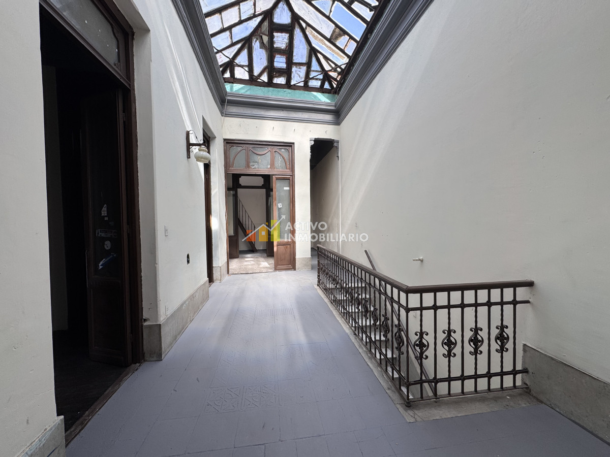 Casa ID.442 - Venta casa de altos 4 dormitorios - Centro