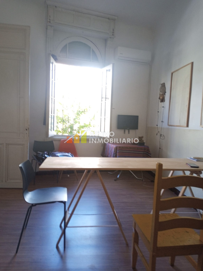 Casa ID.376 - Venta casa padrón único 3 dormitorios + garaje + patio - Pocitos