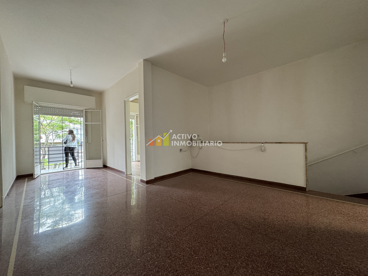Casa ID.296 - Venta casa de altos 2 dormitorios + azotea con parrillero - Malvin