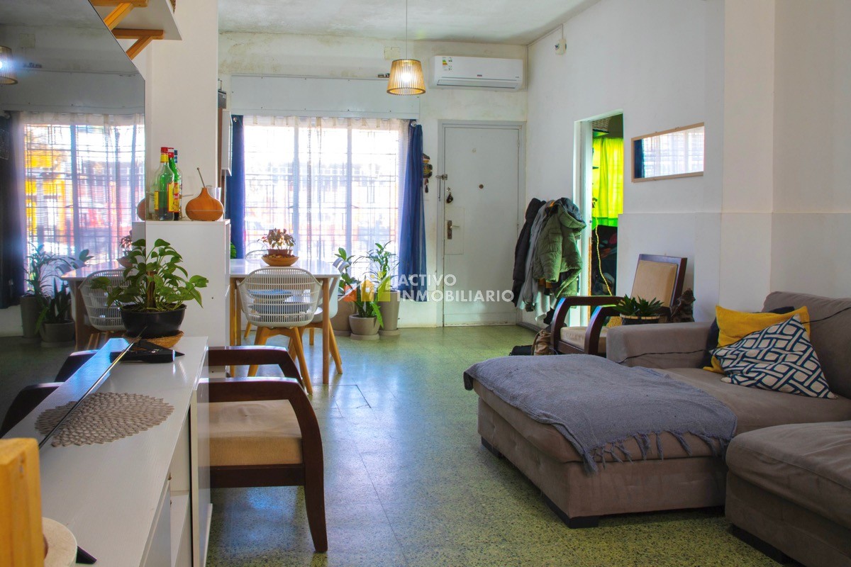 Casa ID.52 - Venta Casa 3 Dormitorios + Cochera + Patio Con Parrillero - Buceo 
