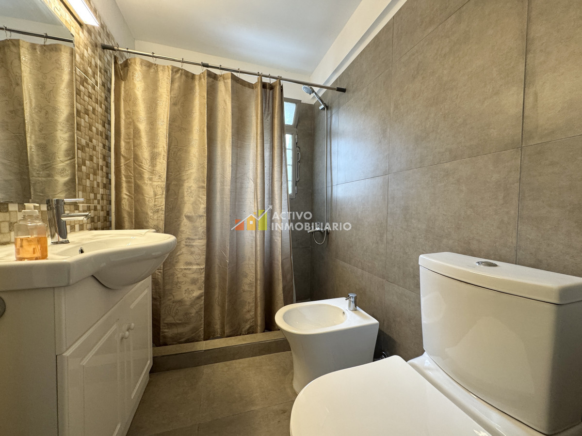 Casa ID.296 - Venta casa de altos 2 dormitorios + azotea con parrillero - Malvin