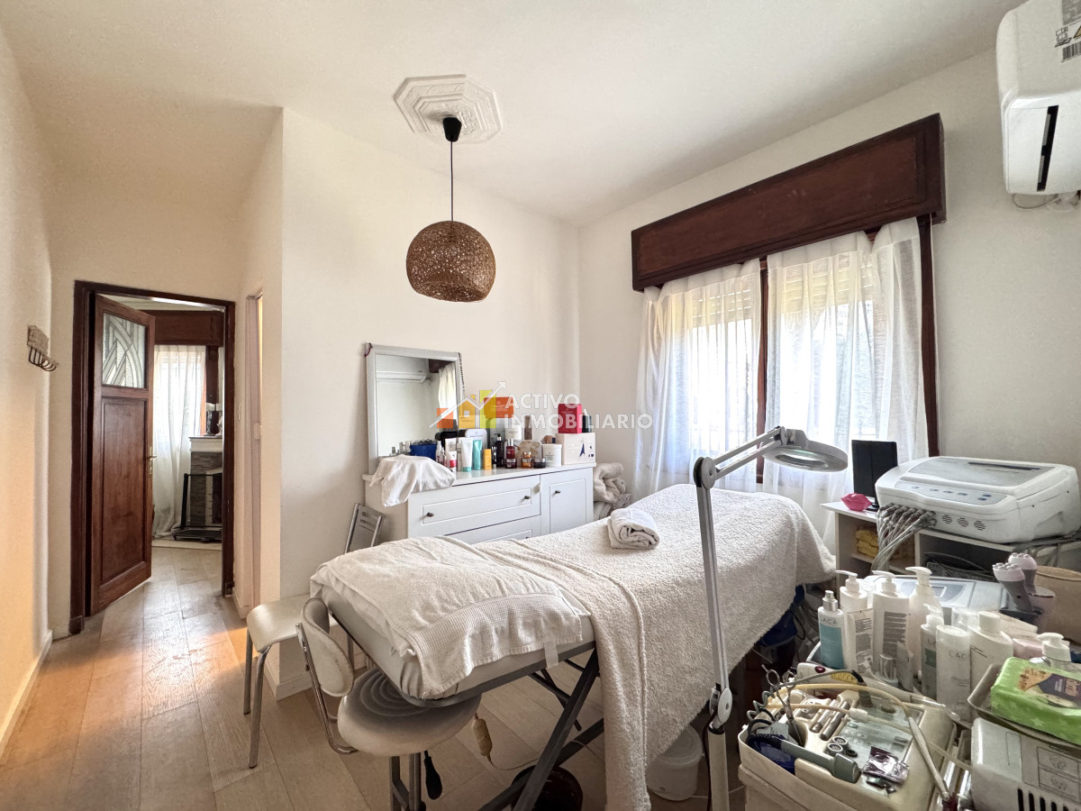 Casa ID.434 - Venta casa 2 dormitorios + azotea transitable - Pocitos