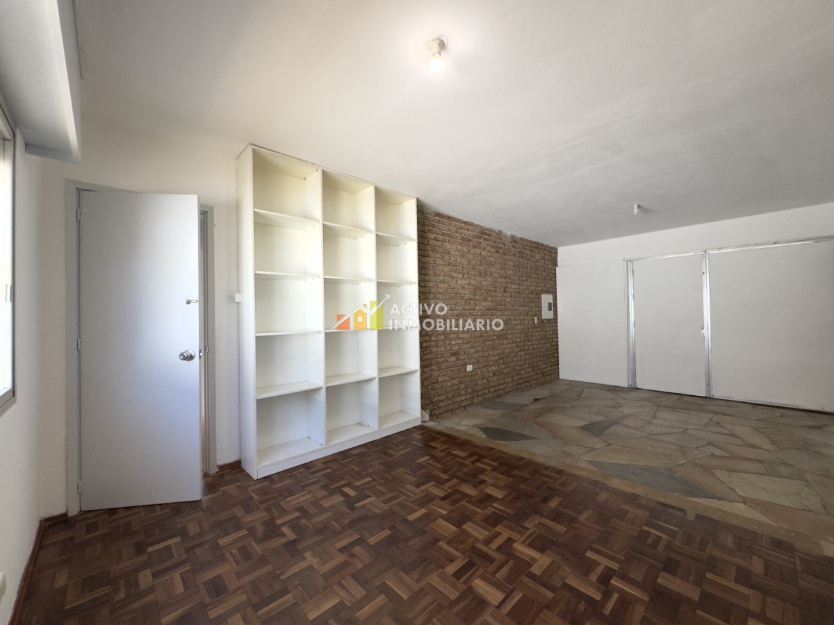 Casa ID.511 - Alquiler casa 4 dormitorios + patio + barbacoa - Carrasco