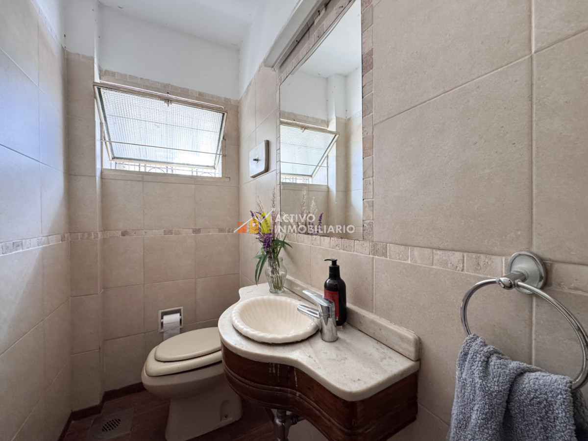 Casa ID.623 - Venta casa 5 dormitorios garaje doble piscina y barbacoa-Punta Carretas