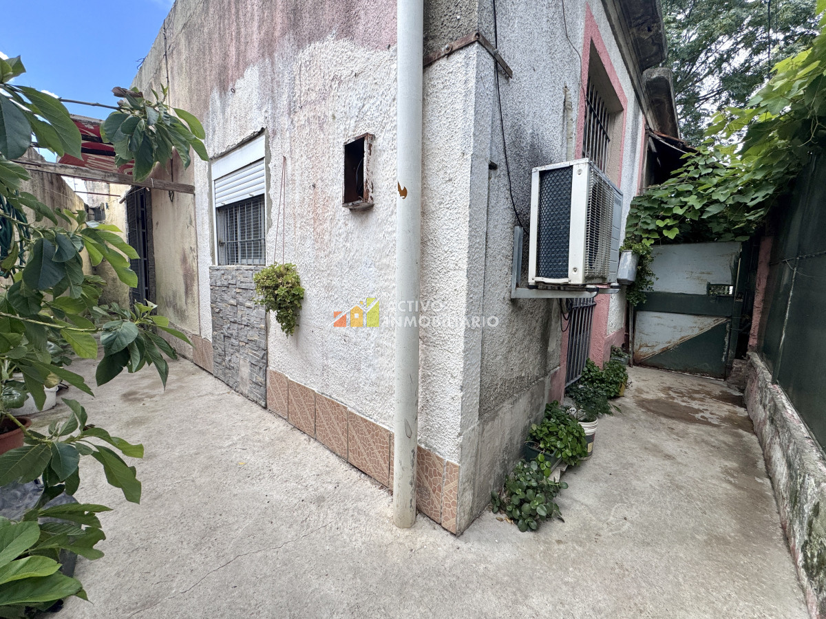 Casa ID.378 - Venta casa 3 dormitorios + patio + cochera - Villa Española 