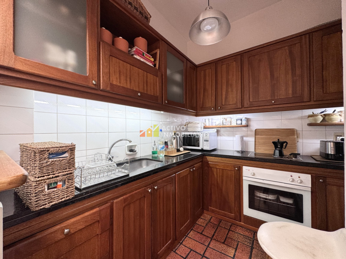 Casa ID.573 - Venta casa 3 dormitorios + terraza con parrillero - Parque Rodó 