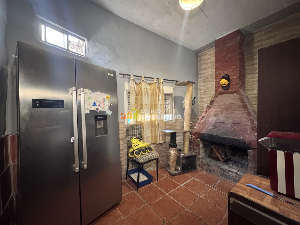 Casa ID.378 - Venta casa 3 dormitorios + patio + cochera - Villa Española 