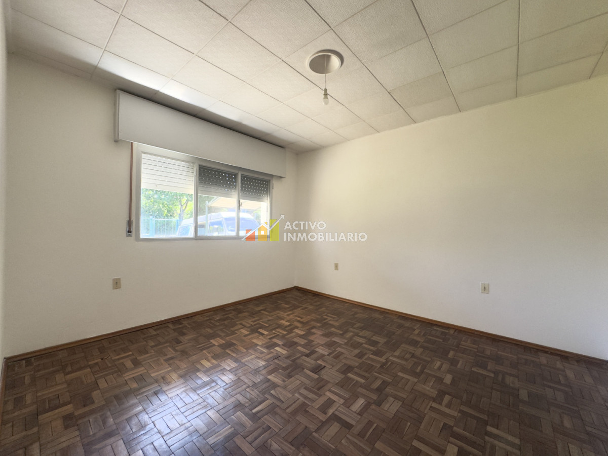 Casa ID.511 - Alquiler casa 4 dormitorios + patio + barbacoa - Carrasco