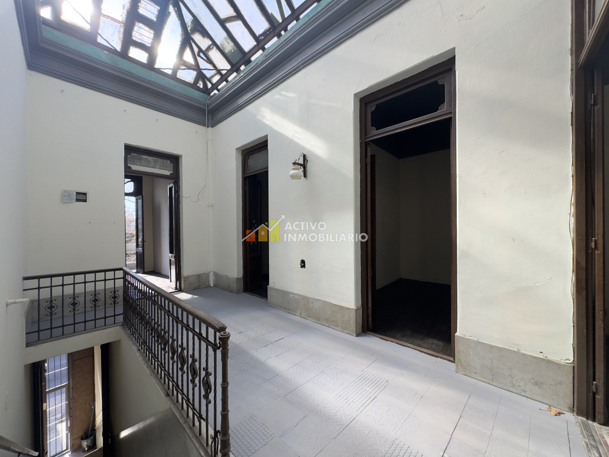 Casa ID.441 - Venta casa de altos 4 dormitorios - Cordón Norte