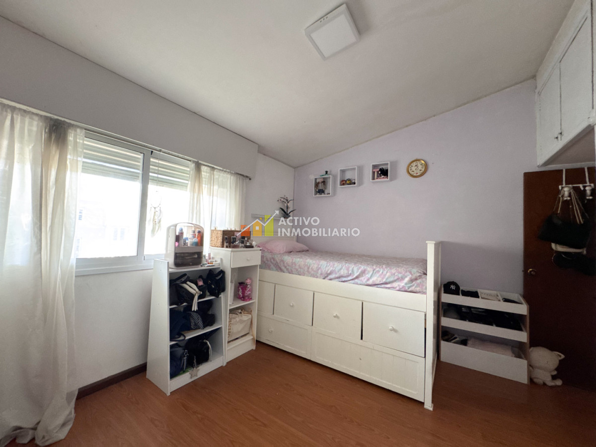 Casa ID.544 - Venta casa 5 dormitorios con garaje doble barbacoa y piscina-Punta carretas