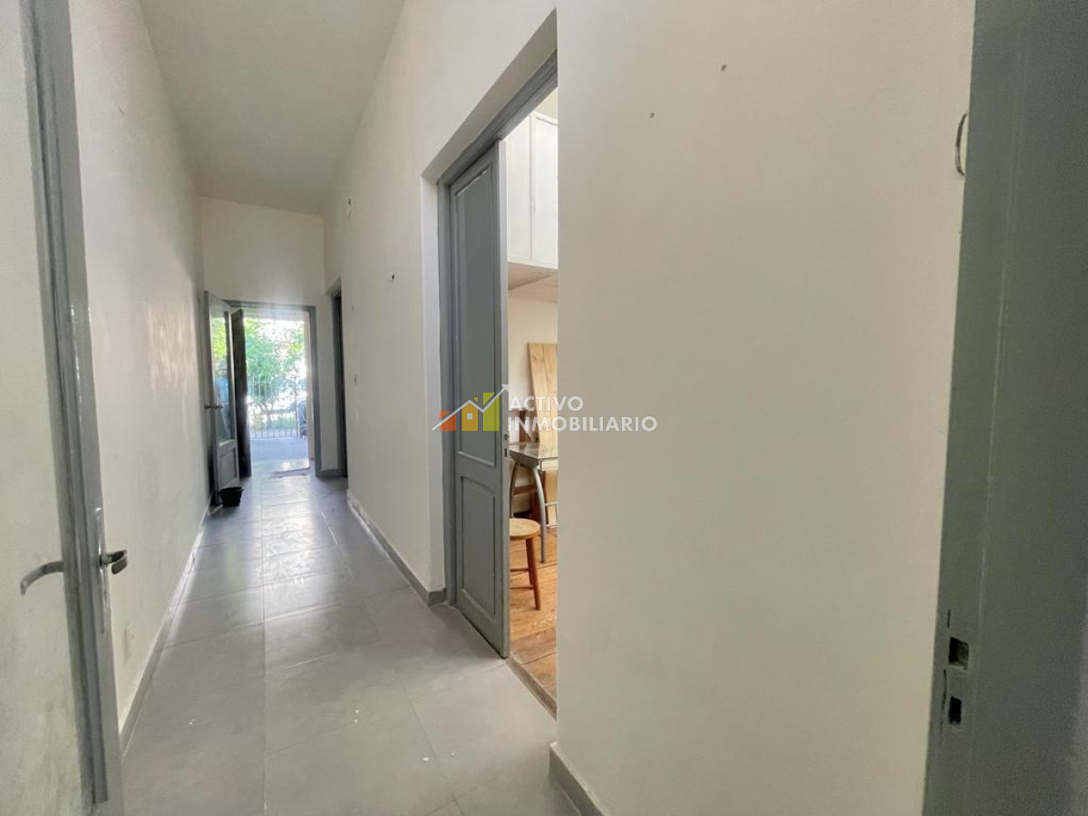 Casa ID.130 - Casa reciclada con renta 3 dormitorios + patio + azotea - La blanqueada 