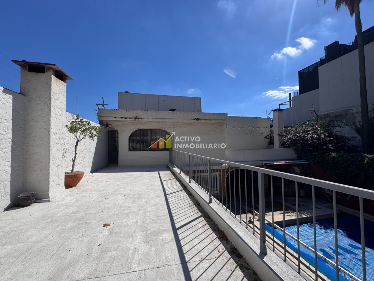 Casa ID.544 - Venta casa 5 dormitorios con garaje doble barbacoa y piscina-Punta carretas