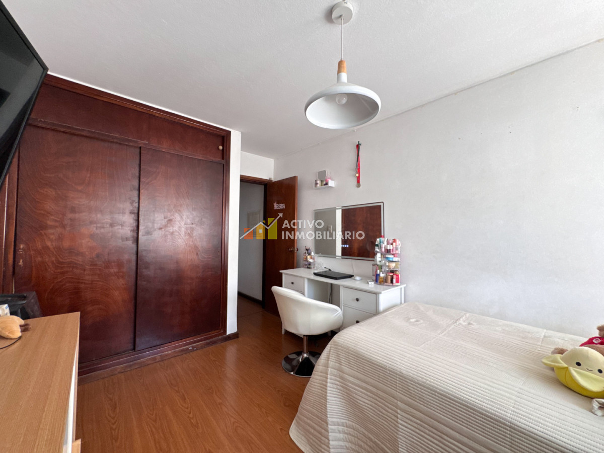 Casa ID.544 - Venta casa 5 dormitorios con garaje doble barbacoa y piscina-Punta carretas