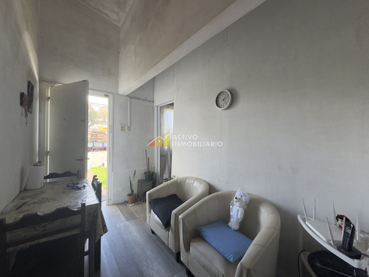 Casa ID.459 - Venta casa 2 dormitorios + patio - Villa Española