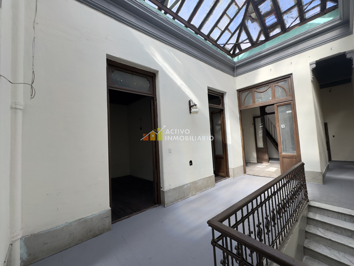 Casa ID.441 - Venta casa de altos 4 dormitorios - Cordón Norte
