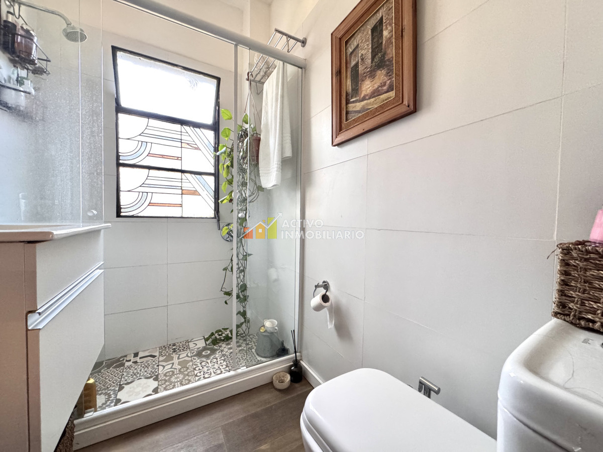 Casa ID.434 - Venta casa 2 dormitorios + azotea transitable - Pocitos
