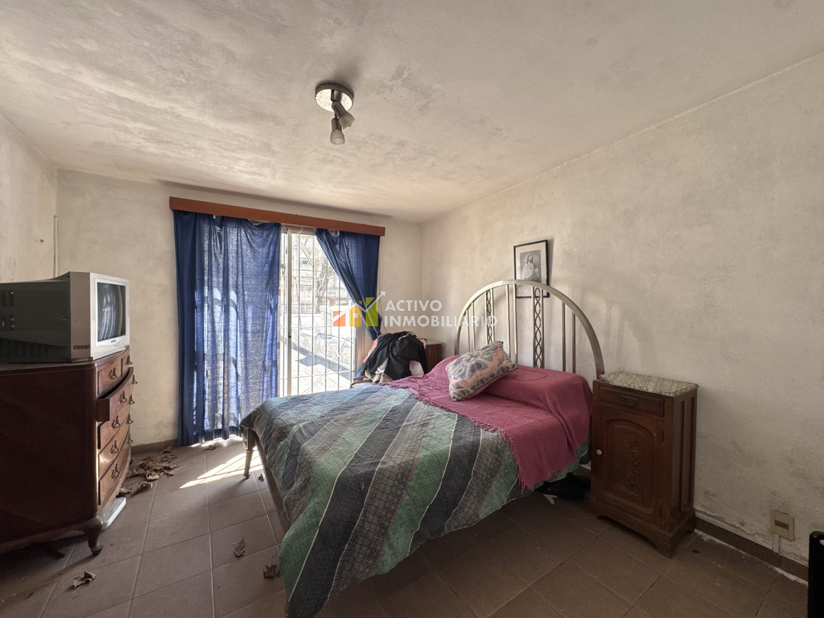 Casa ID.461 - Venta casa 5 dormitorios + patio - Punta Carretas