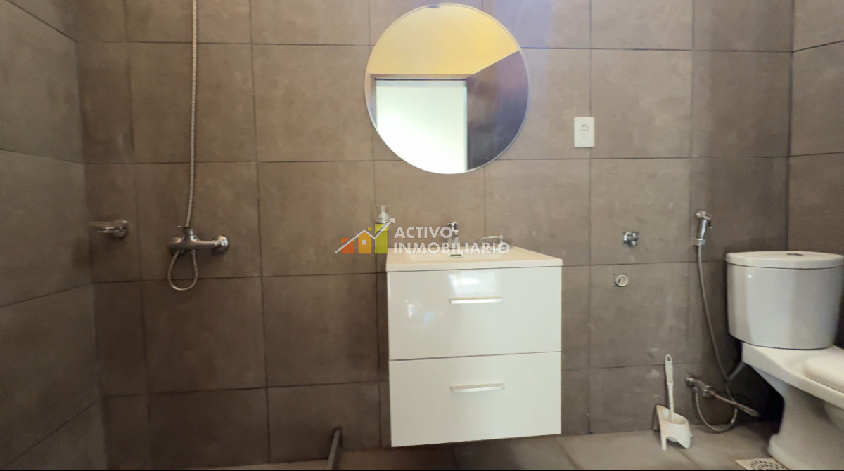 Casa ID.441 - Venta casa de altos 4 dormitorios - Cordón Norte