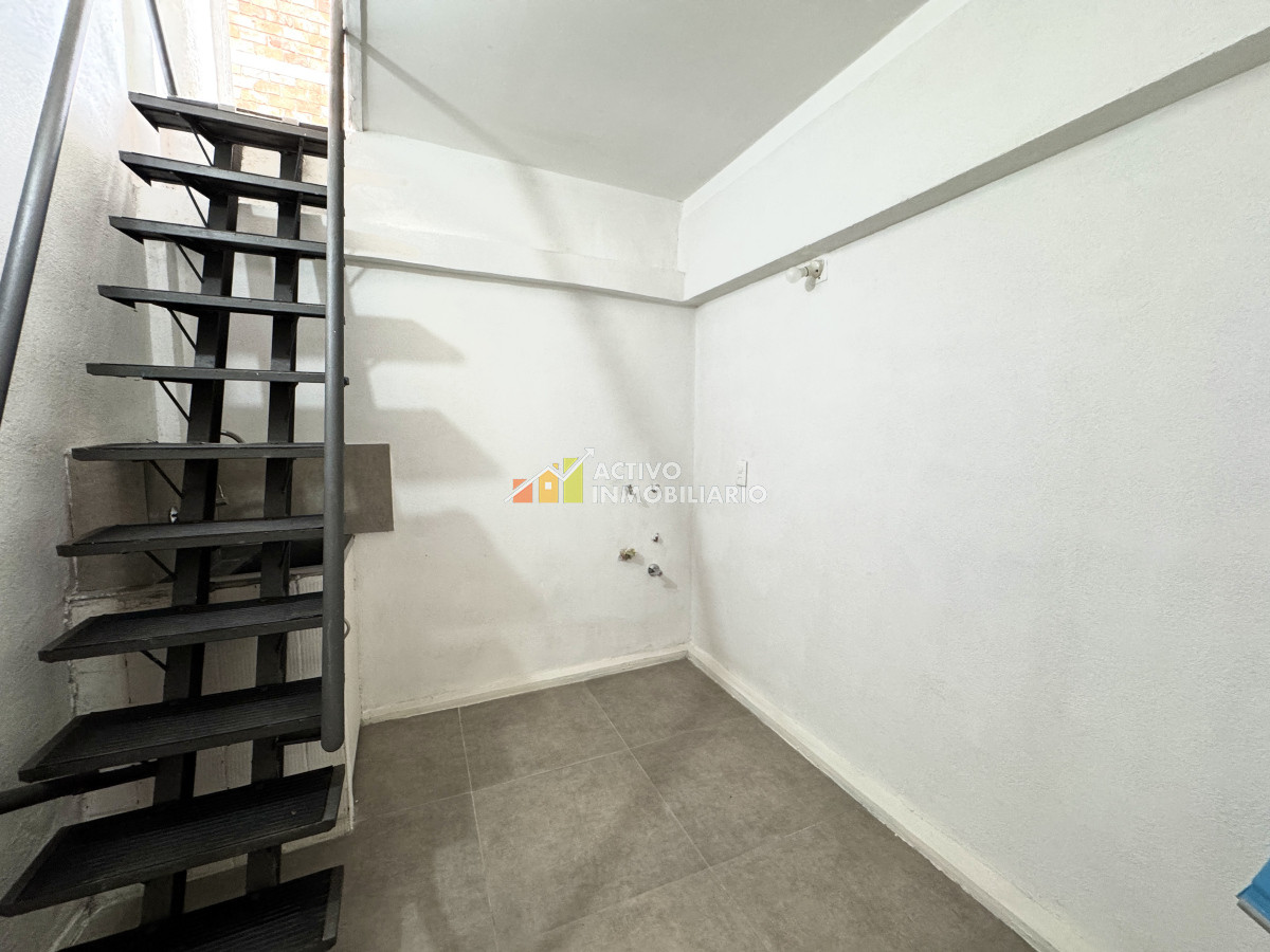 Casa ID.296 - Venta casa de altos 2 dormitorios + azotea con parrillero - Malvin