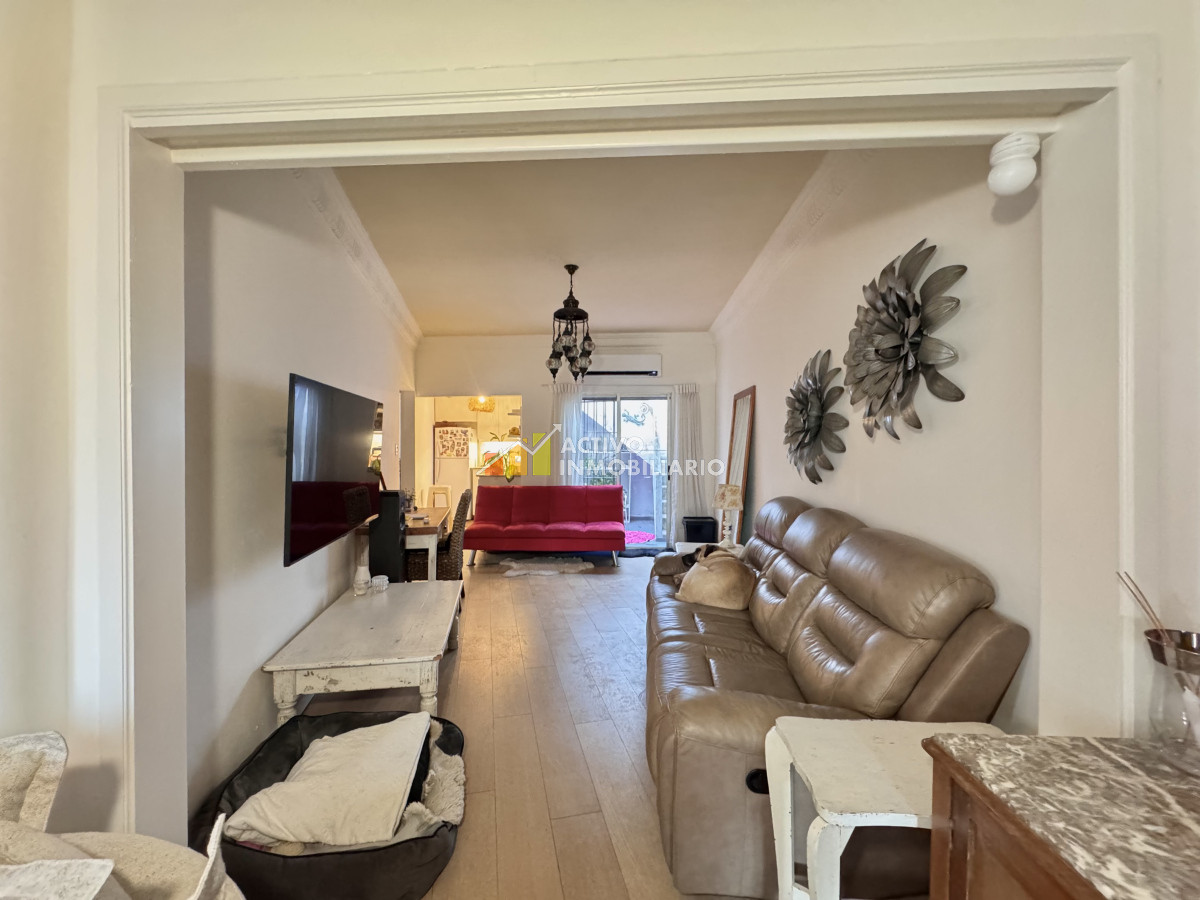 Casa ID.434 - Venta casa 2 dormitorios + azotea transitable - Pocitos