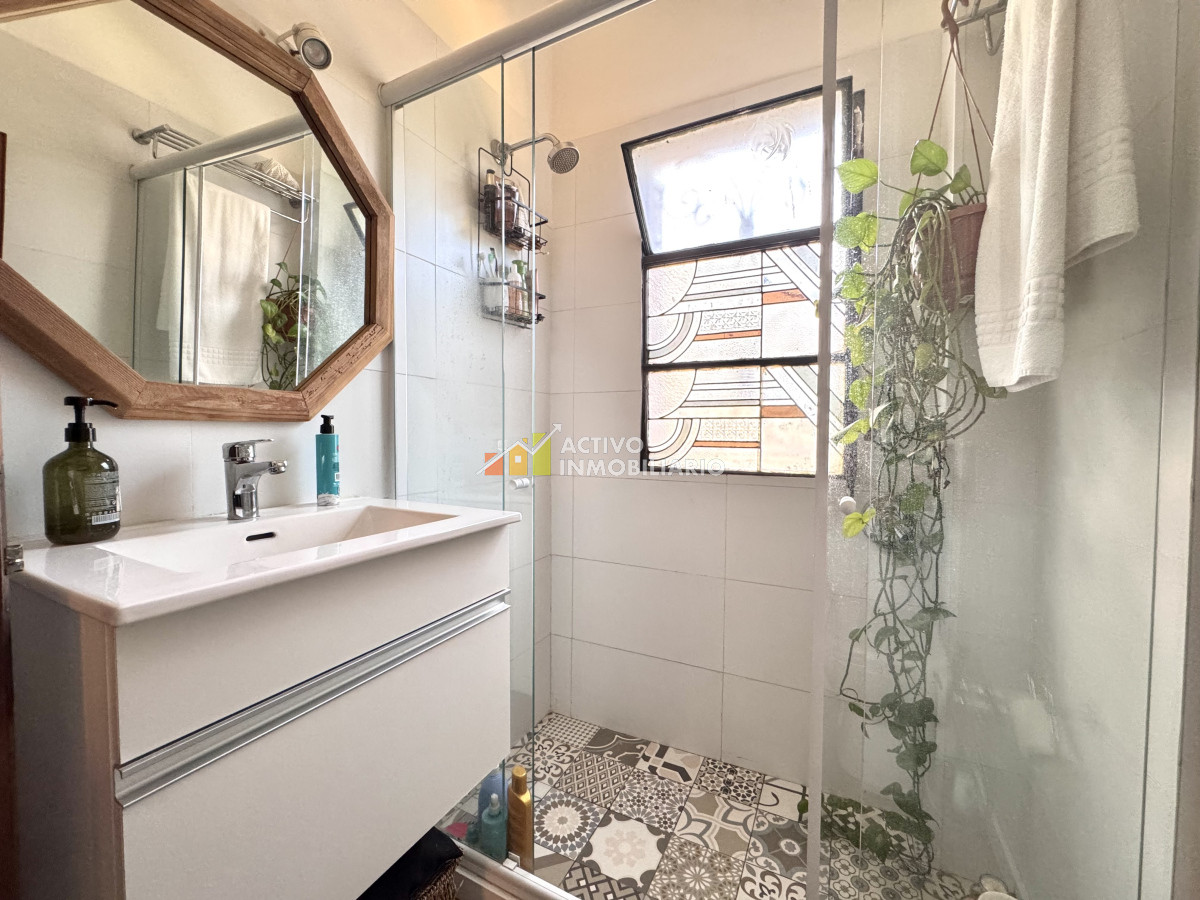 Casa ID.434 - Venta casa 2 dormitorios + azotea transitable - Pocitos