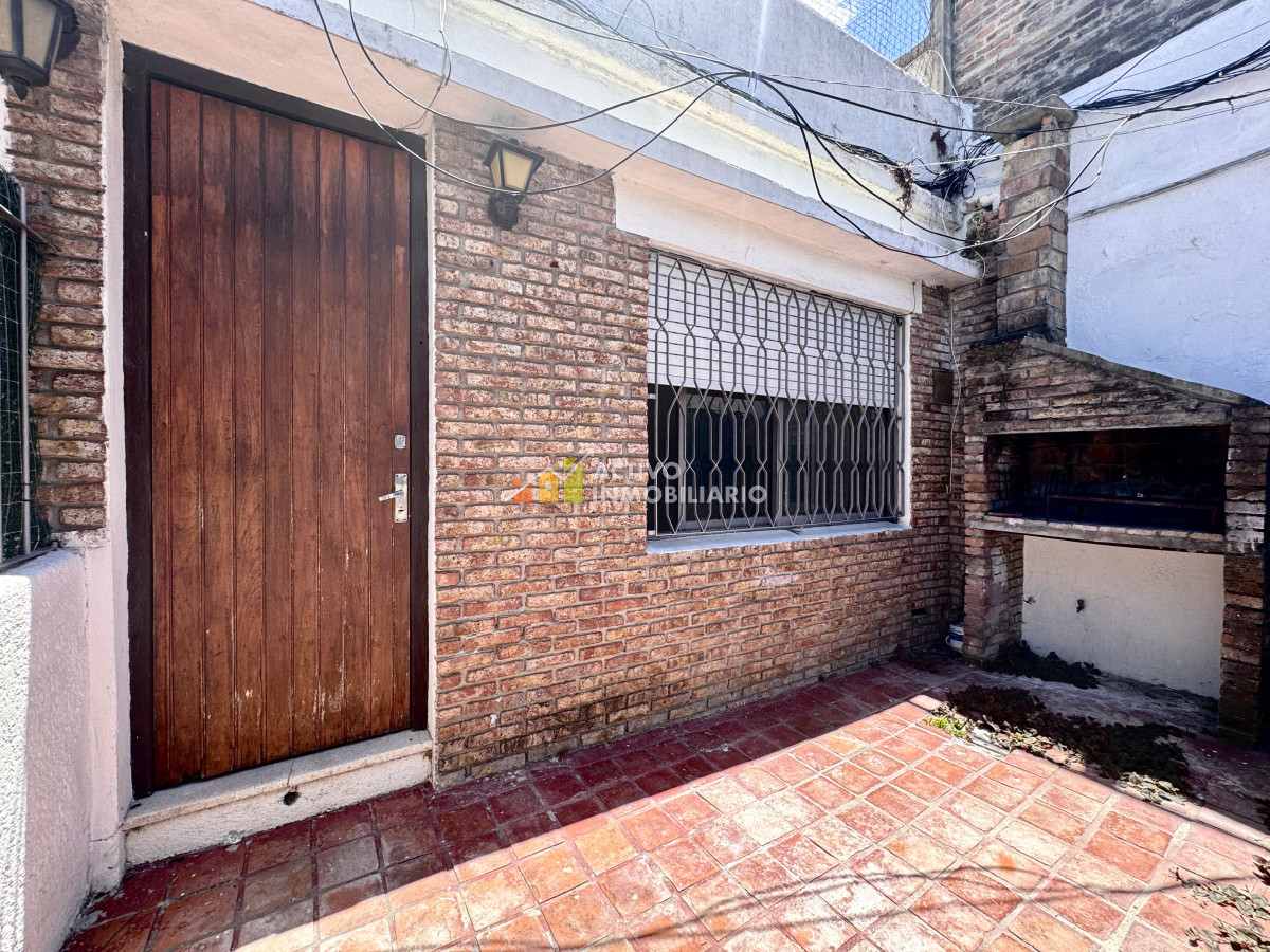 Casa ID.321 - Venta casa 2 dormitorios + patio + parrillero + terraza - Parque Batlle 