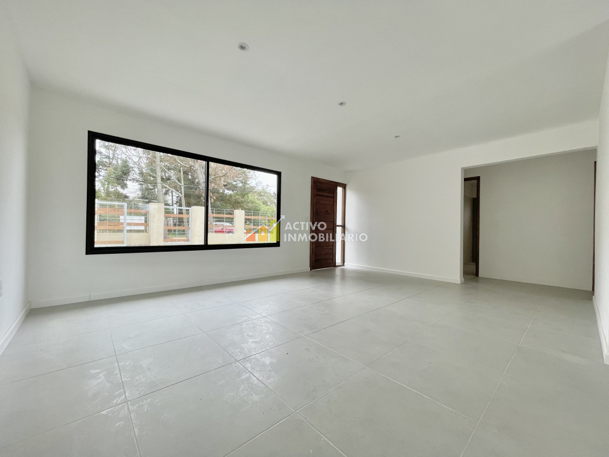 Casa ID.79 - Venta Casa 715 metros 3 dormitorios + patio con parrillero - Solymar 