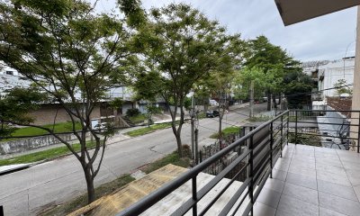 Venta casa de altos 2 dormitorios + azotea con parrillero - Malvin