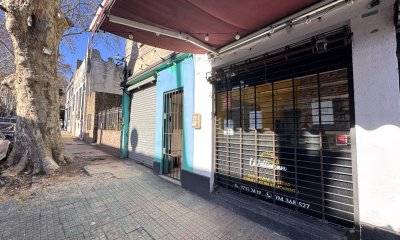 Venta Padron unico, 2 apartamentos + local comercial+ gran galpon