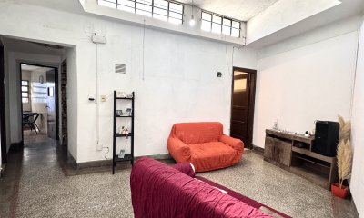 Casa 3 dormitorios con azotea y patio