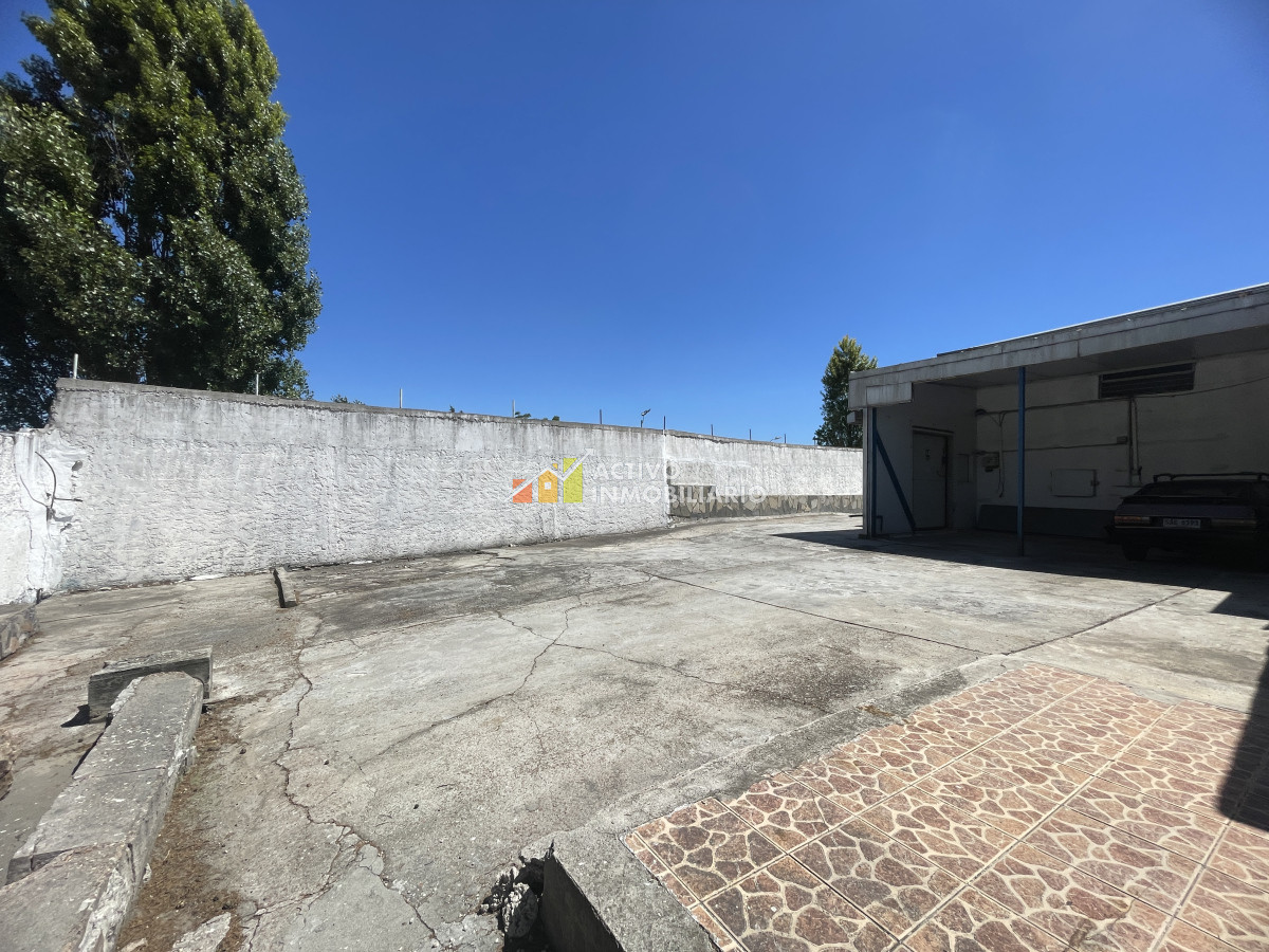 Galpón ID.353 - Venta local logístico industrial frigorífico 906mts de terreno - Maroñas